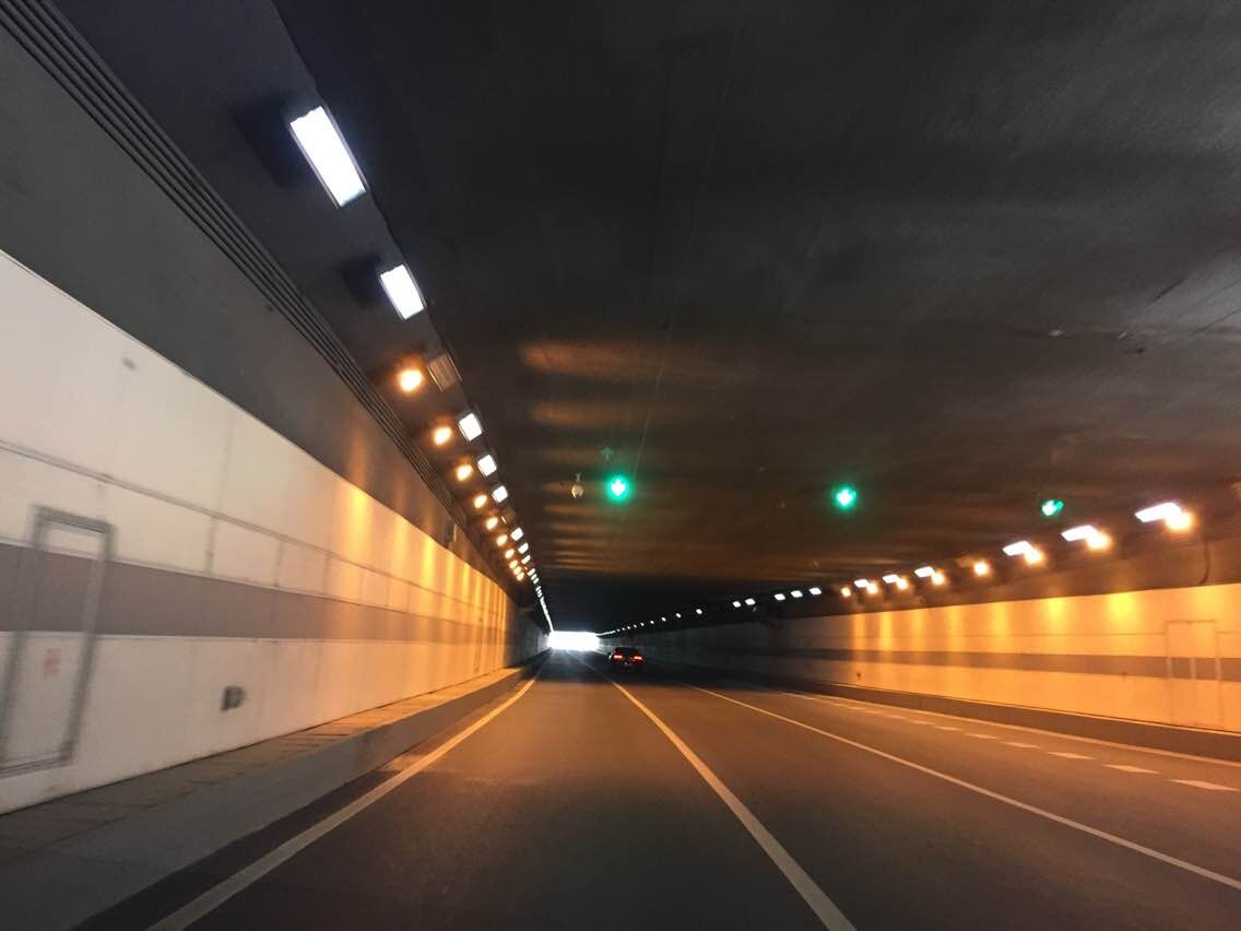 JDB电子试玩网页版|纽约黄金期价大跌2.2% 多因素利空金价(图1) JDB电子