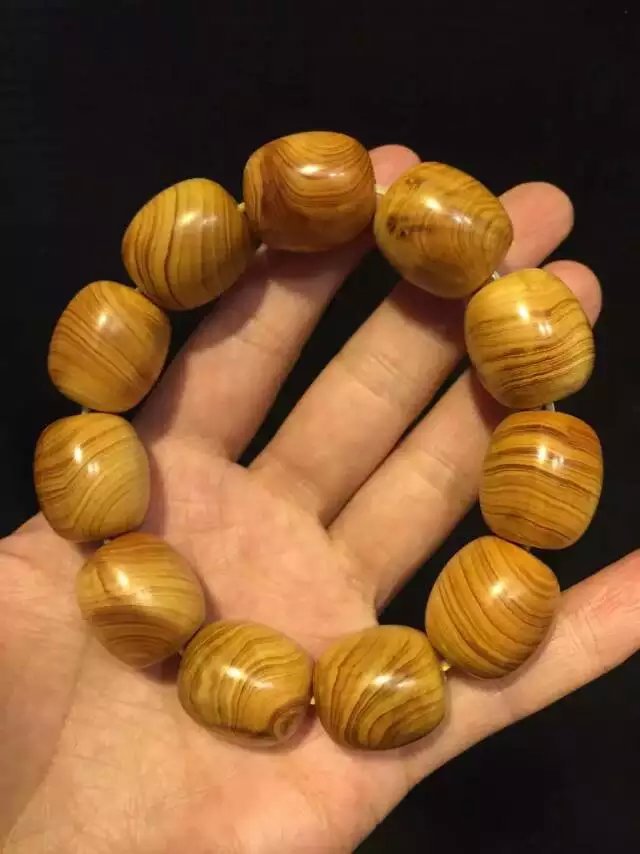 3年>8年?范佩西曼联护腿板被扒 枪迷怒了:叛徒!“JDB电子游戏官网”(图1) JDB电子游戏官网